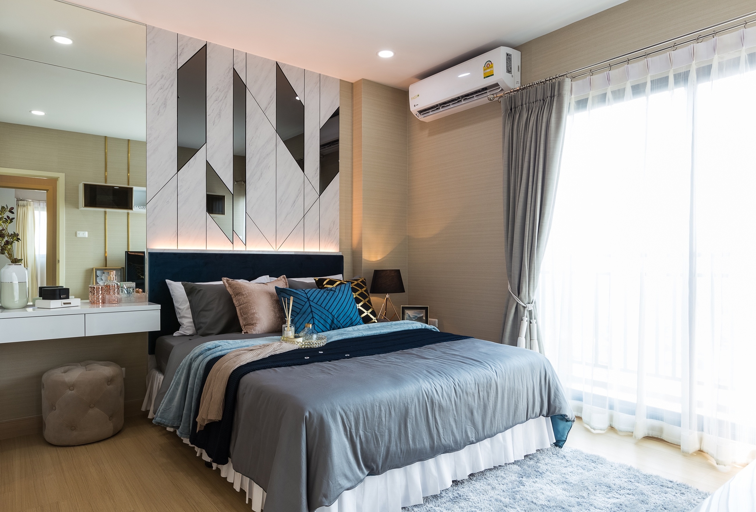 แคราย-รถไฟฟ้าสายสีม่วง c.jpeg